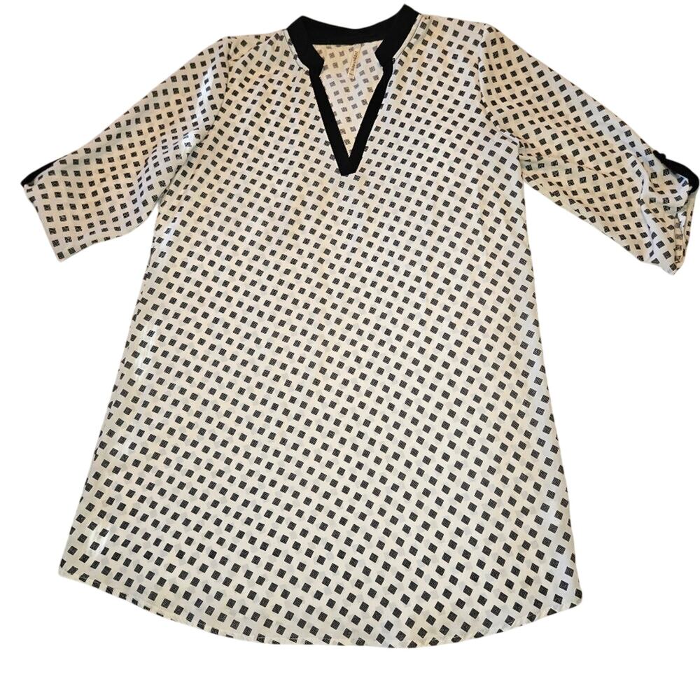 2/$30 Peppermint Cream and Black 3/4 Sleeve Tunic Dress Square Print Size L